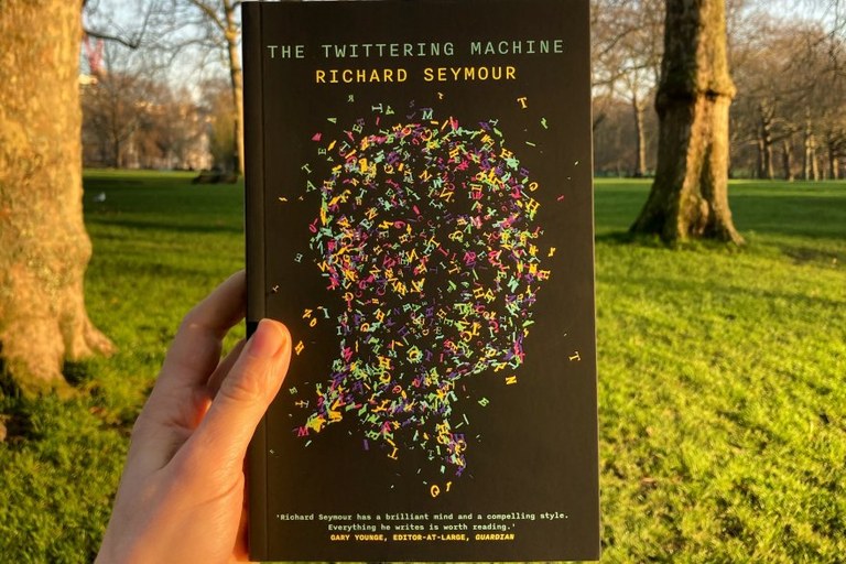 The Twittering Machine — SoloTablet
